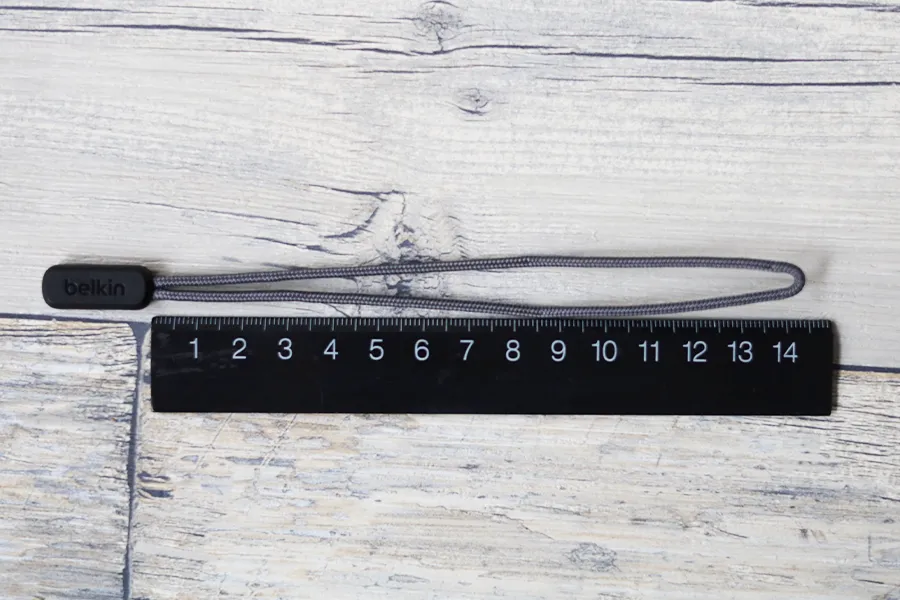 Belkin AirTagのストラップの長さは約14cm