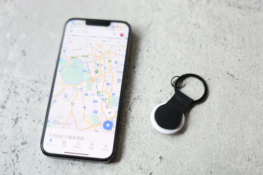 NOMAD AirTagレザーとループiPhone13 Pro