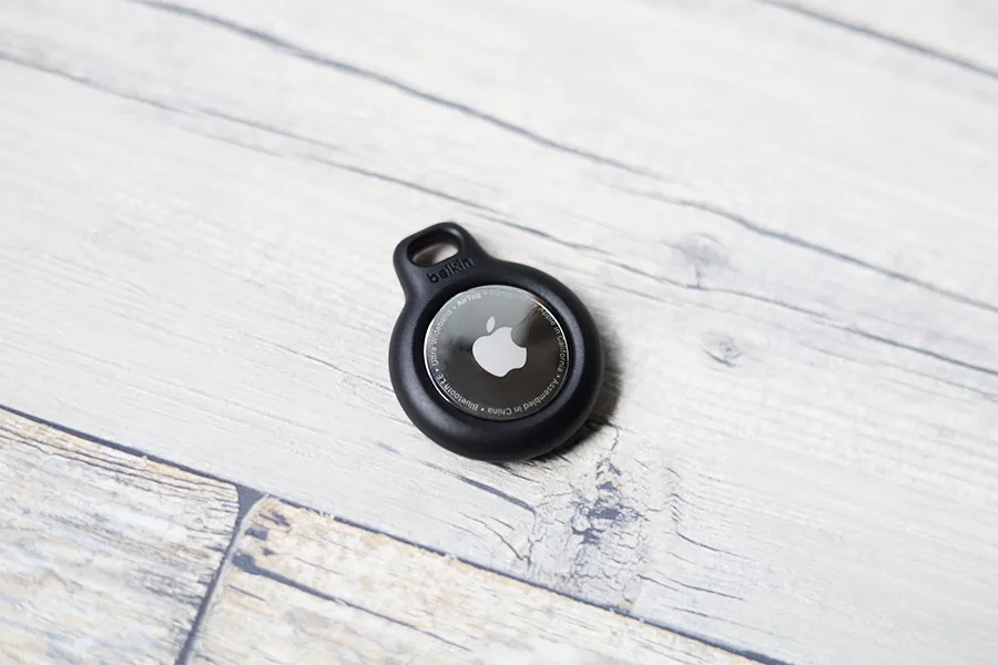 Belkin AirTag『キーリング付き・ストラップ付き』セキュアホルダーケースにAirTagを装着した状態