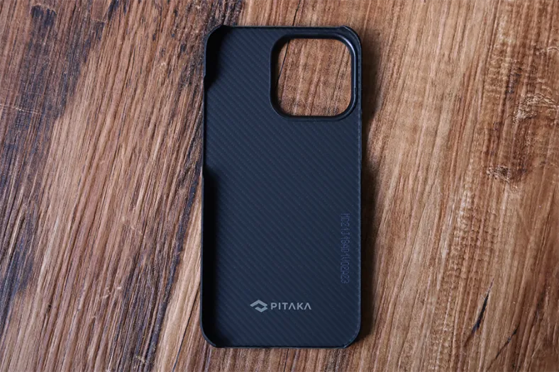 iPhone 13 Pro PITAKA Air Case内側