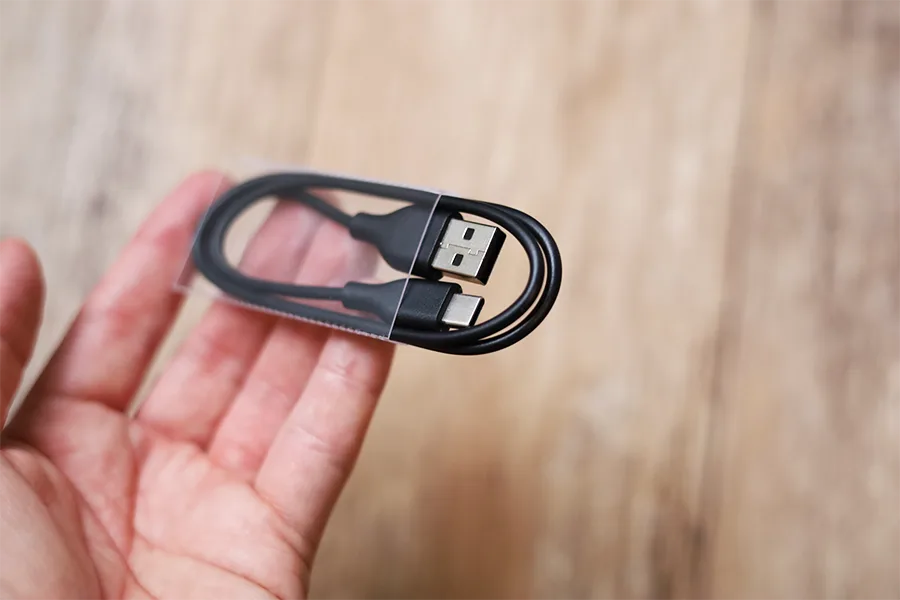 Anker Soundcore Liberty 3 Proの付属ケーブルはUSB-AとUSB-C