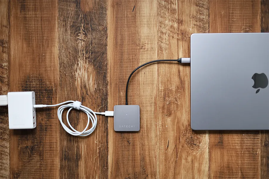 Satechi 4ポート USB-C データハブの充電を一応試してみた