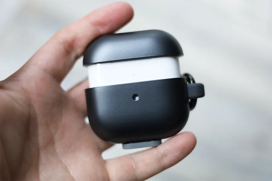 AirPods 第3世代 ESRケース付属品を使うと一瞬でケースが取れる