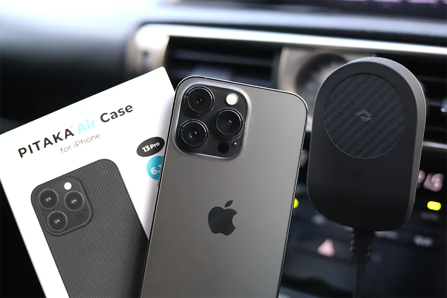 PITAKA MagEZ Car Mount ProにPITAKA Air Caseをくっつける