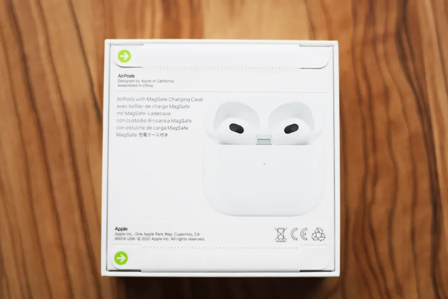 AirPods 3の背面パッケージ