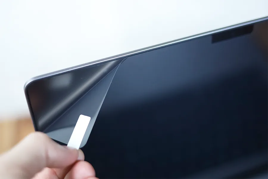 MacBook14インチのNIMASOアンチグレアフィルム手順最後
