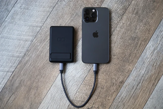 CIO-MB20W-5000-MASは有線でiPhoneを最大20W充電可能