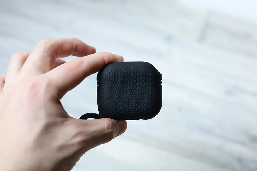 AirPods 3ケース Catalystをはさんだ状態