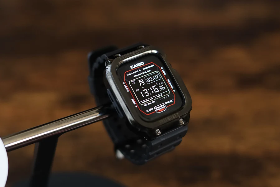 Apple Watchの斜め画像G-SHOCK2