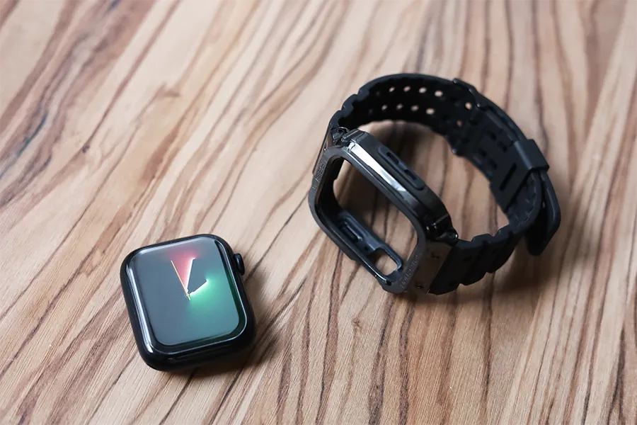 Apple Watchのamband ムービングフォートレスクラシックをApple Watchに装着