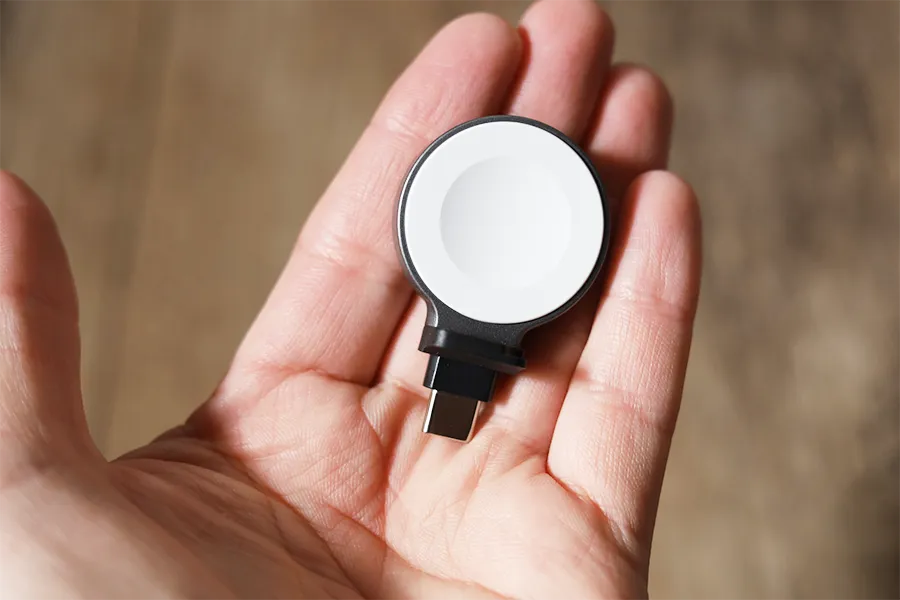 Satechi 3-in-1 Magnetic WirelessスタンドApple Watchのパーツあり