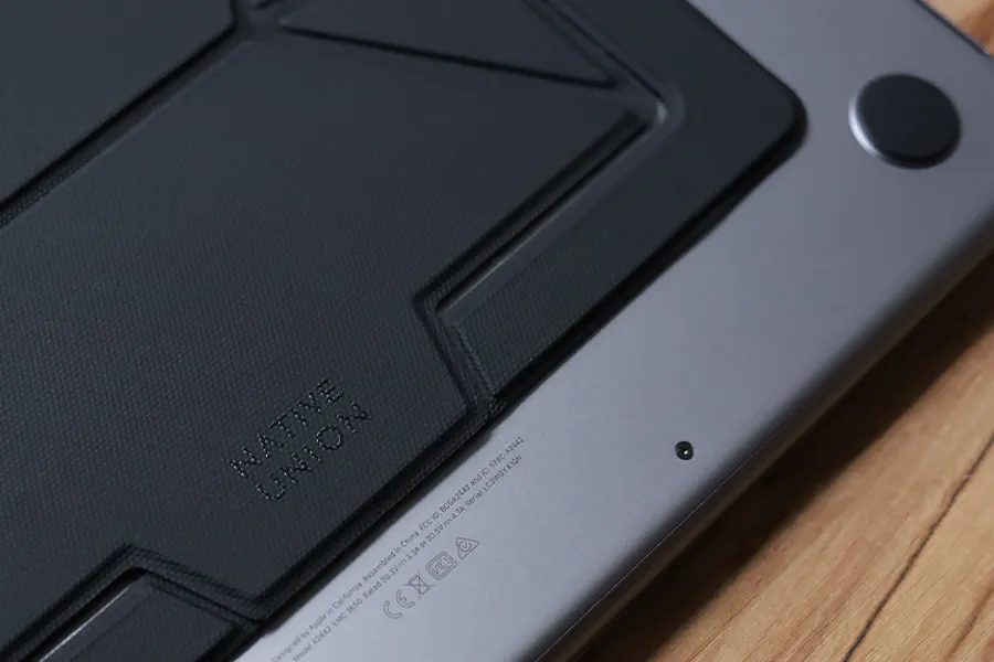 NATIVE UNIONのMacBookスタンドTwitterにのせた1