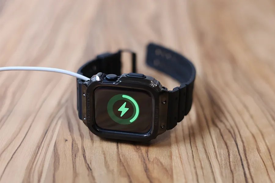 Apple Watchのamband ムービングフォートレスクラシックのApple Watch充電は問題なし
