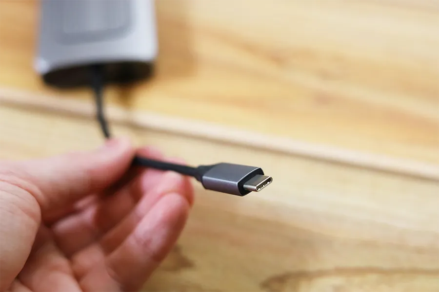 ポートUSB-C