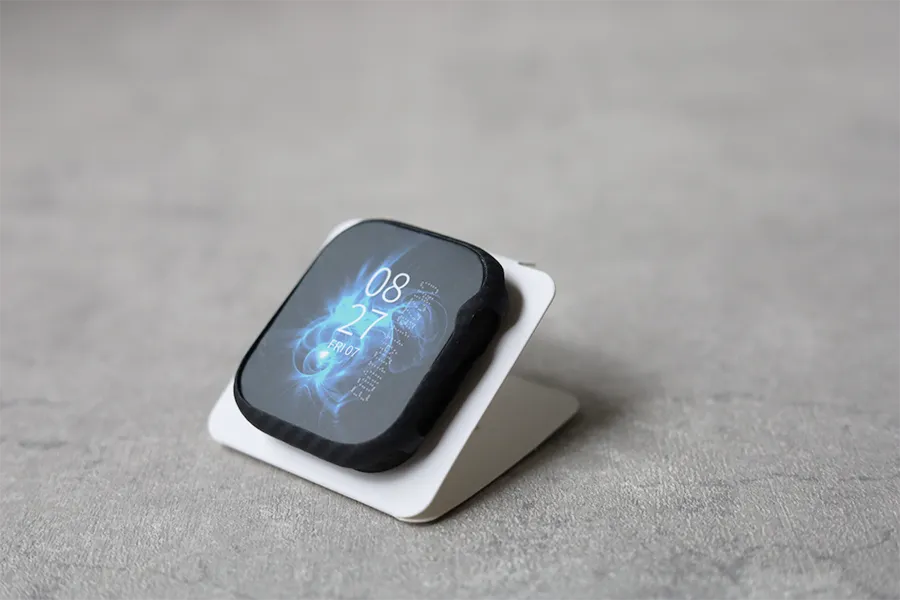 PITAKA Air Case for AppleWatchはめちゃかっこいい感じで入ってる