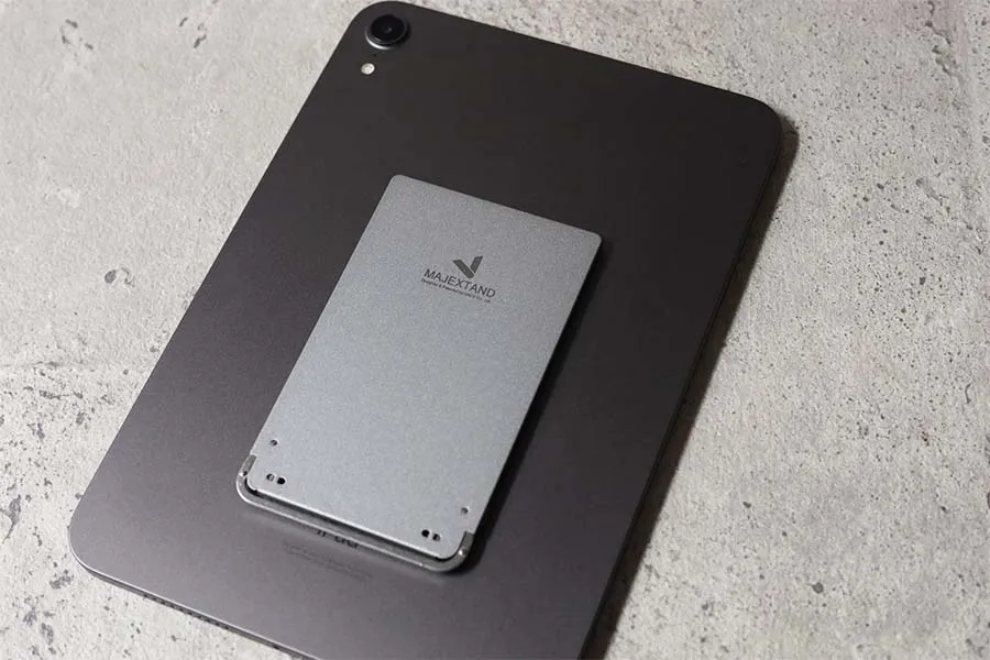 Majextand MはiPad mini 6と一緒に買うアクセサリー・周辺機器の1つ