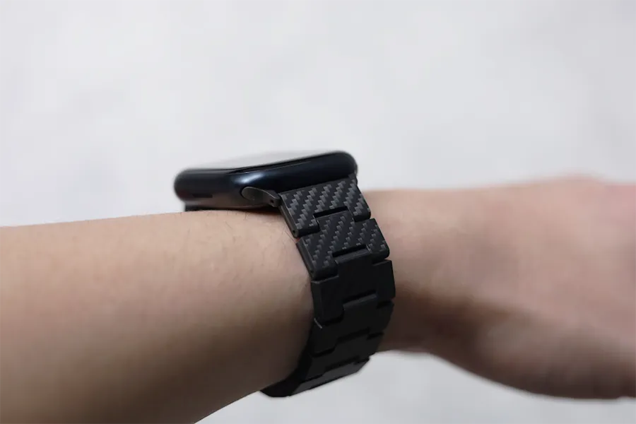 PITAKA Air Case for AppleWatchで裸Apple Watch 7