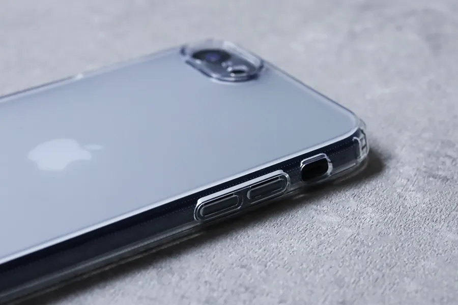 iPhone SE第3世代 NIMASOマットケース+iPhoneSE3の音量ボタン側