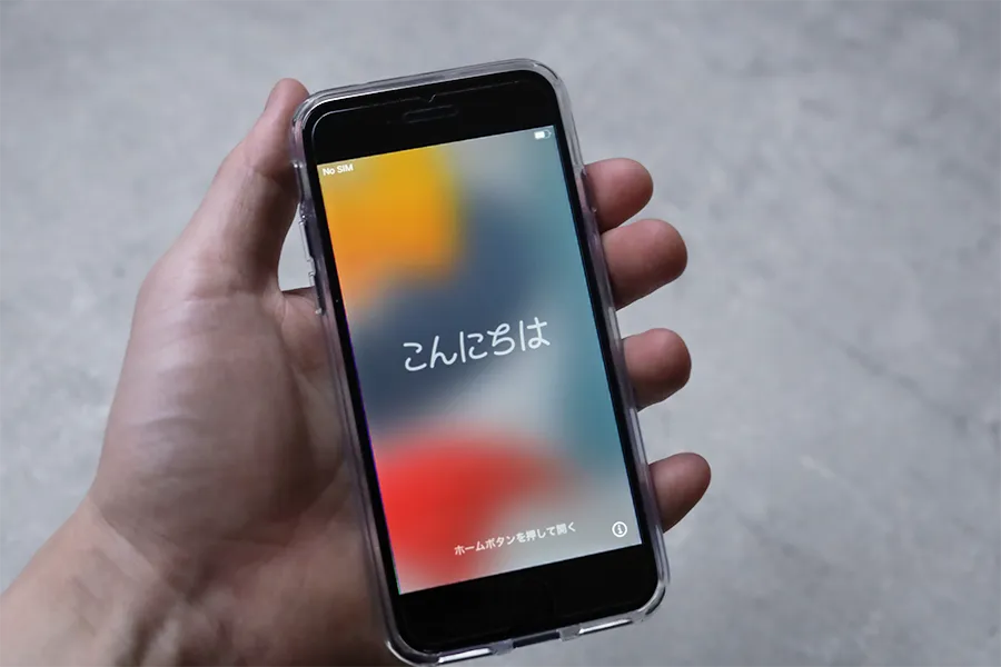 iPhone SE第3世代 NIMASOクリアケースのディスプレイこんにちは