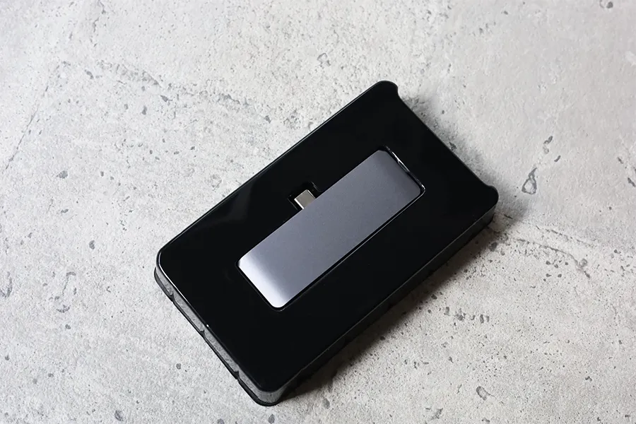 Satechi アルミニウム Type-C モバイル Proハブの中身