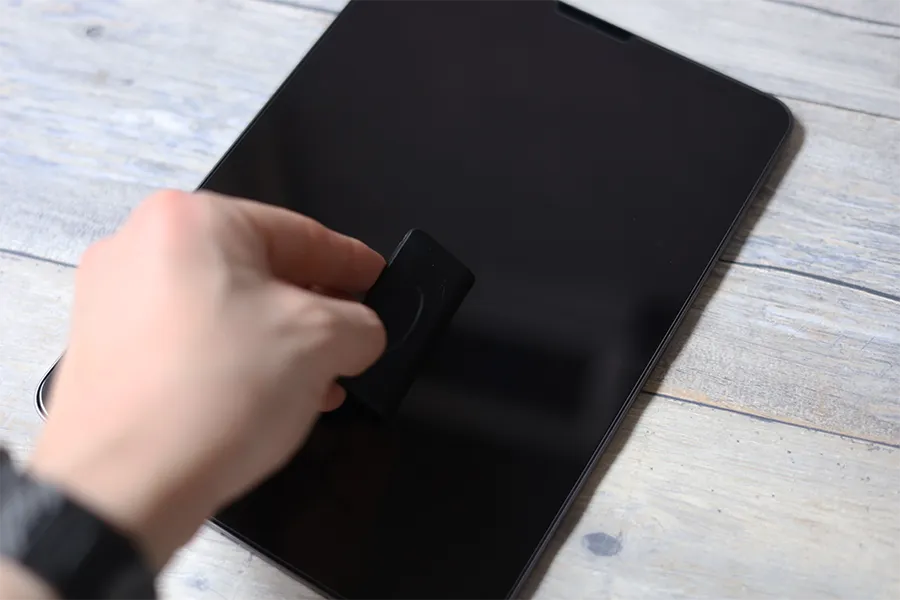 iPad Air用NIMASOグレアフィルム簡単に気泡抜く