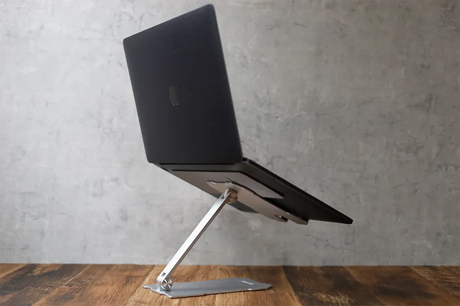 boyataスタンド iPad用はMacBookはちょっときつい