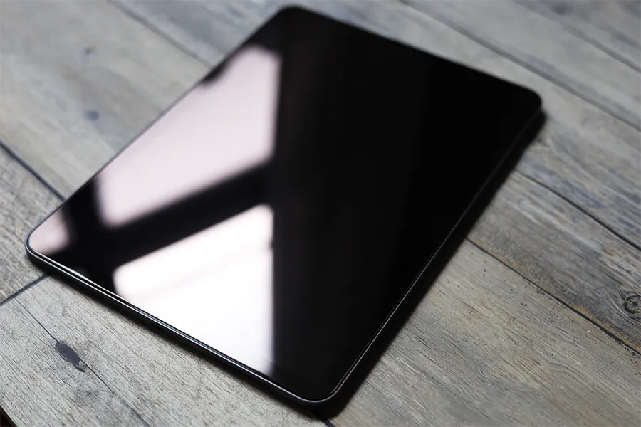 iPad Air用NIMASOグレアフィルム鏡面