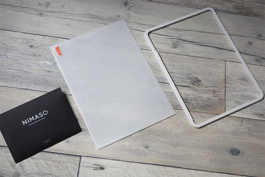 iPad Air用NIMASOグレアフィルムの付属品