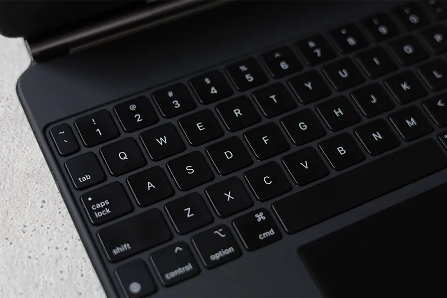 Magic KeyboardのKeyboardアップ