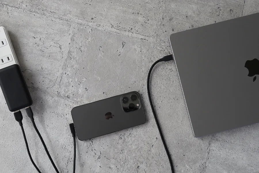 MATECH Sonicharge Flat 65WでiPhoneとMacBook充電