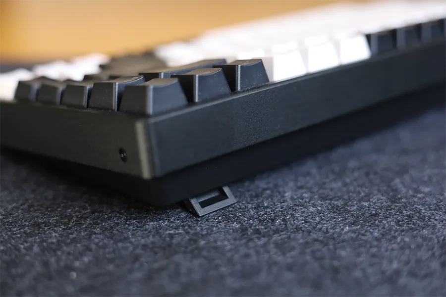 キーボードの角度浅い方