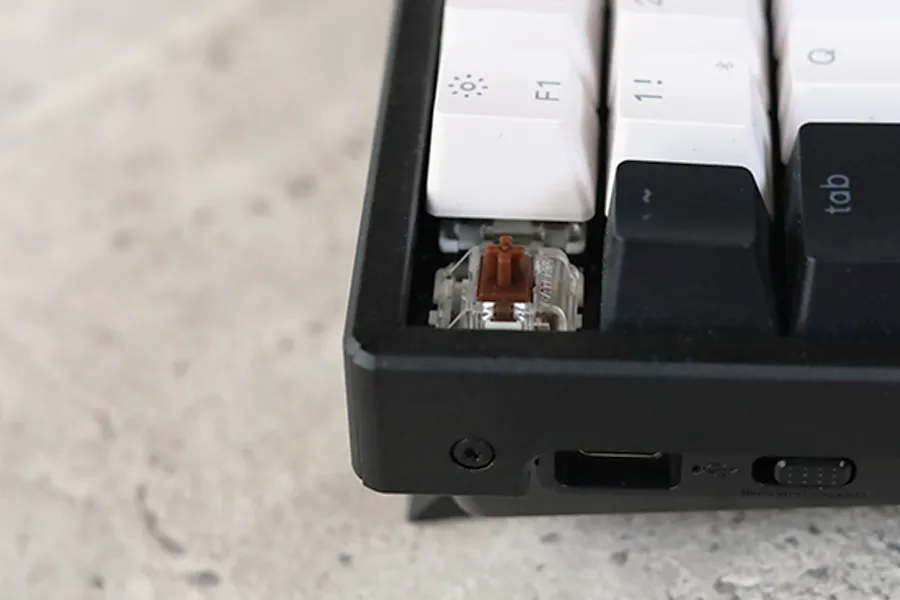 Keychron K2 ホットスワップの茶軸