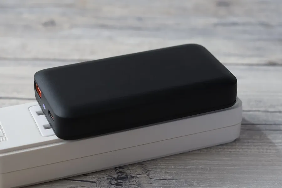 MATECH Sonicharge Flat 65Wのコンセントがなくなる