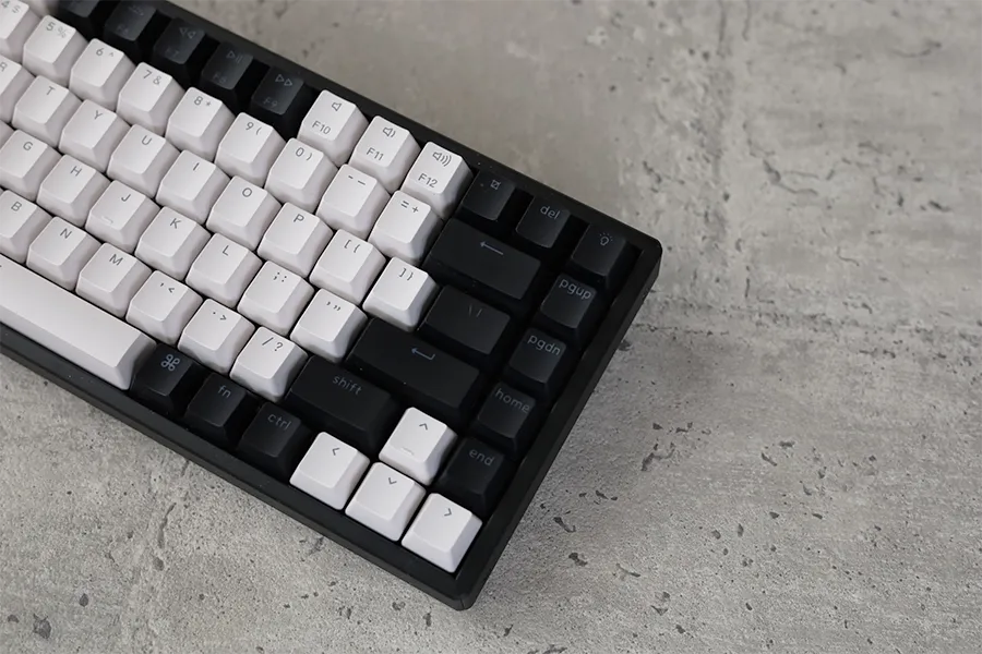 Keychron K2 ホットスワップの斜め画像