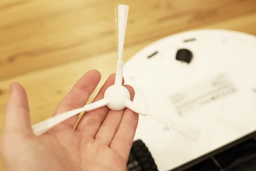 Neabot NoMo Q11のブラシが取れる