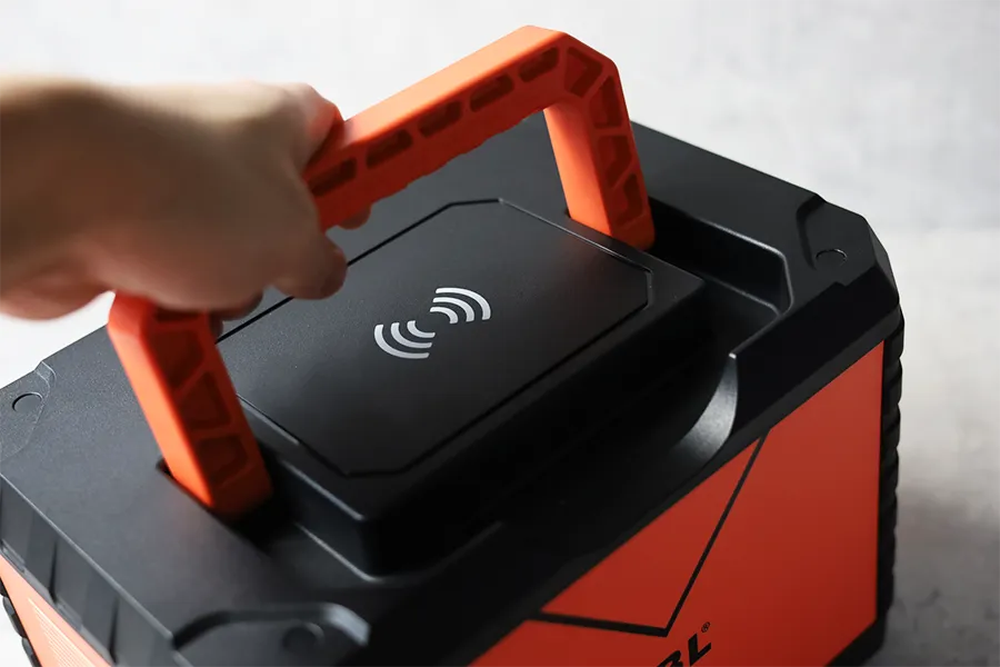 EBL PORTABLE Power Station MP1000のハンドル部分