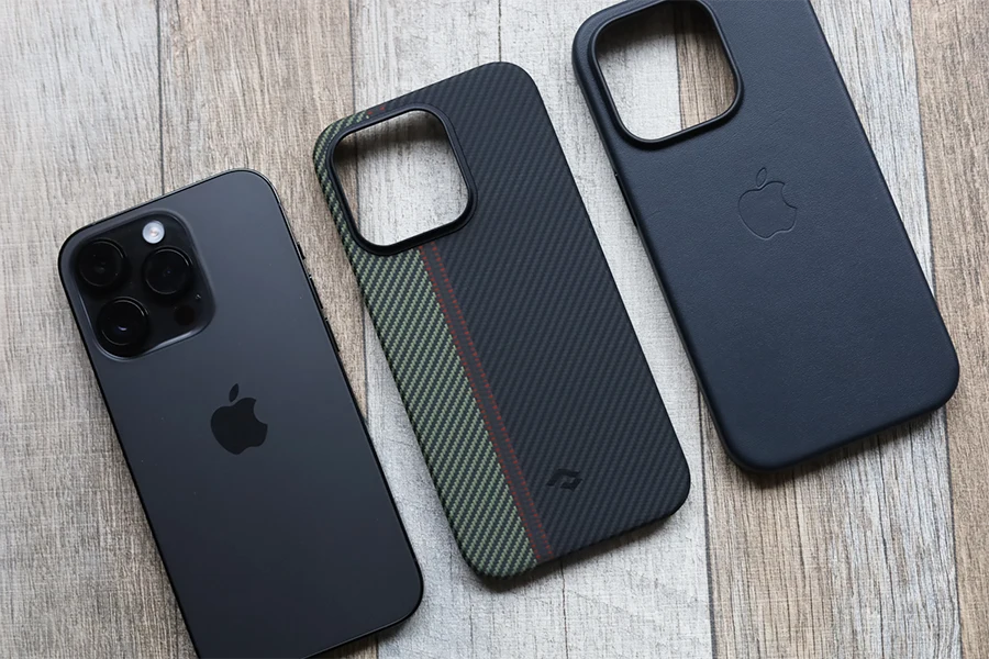 iPhone14 Pro用PITAKA MagEZ Case 3 序曲_ラプソディとiPhone純正ケースどっちがおすすめ