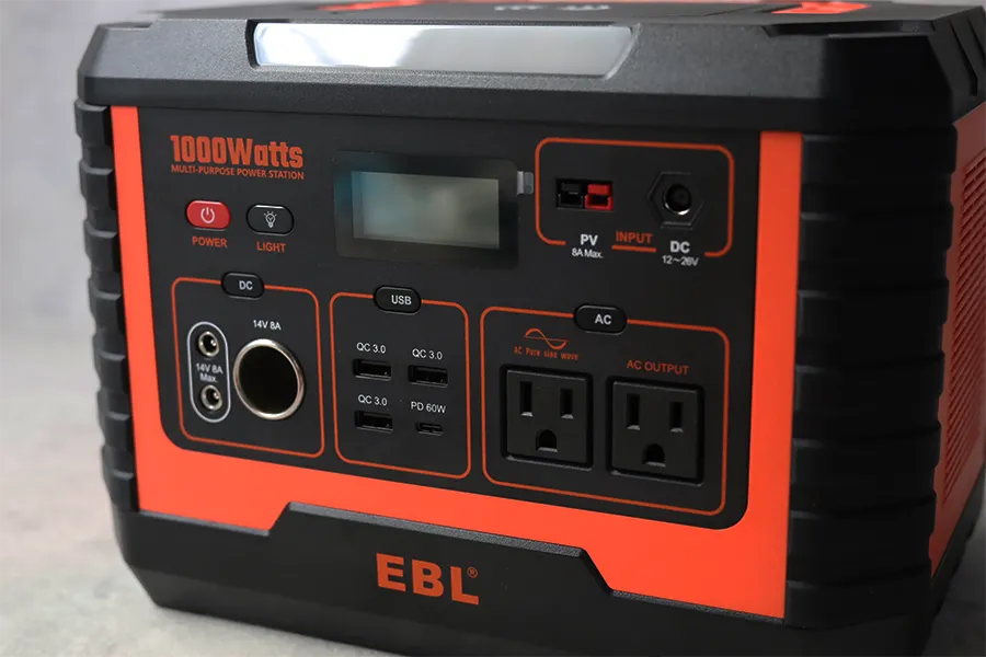 EBL PORTABLE Power Station MP1000本体前面