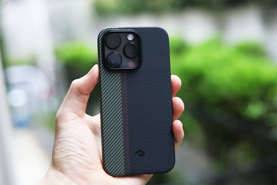 iPhone14 Pro用PITAKA MagEZ Case 3 序曲_ラプソディ本体