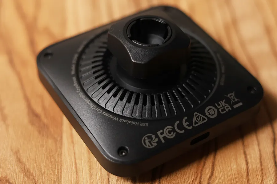 ESR HaloLockのワイヤレスカーチャージャーMagSafe対応の各規格