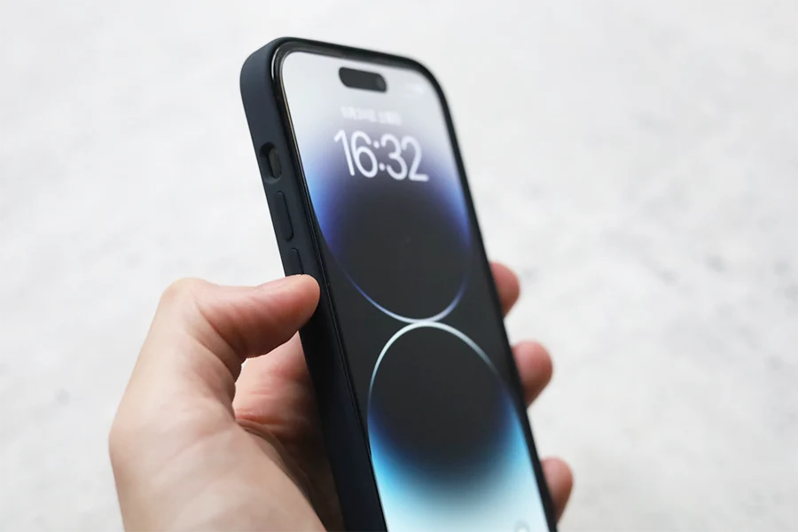 iPhone 14 pro シリコンケースの音量ボタンおしやすさ