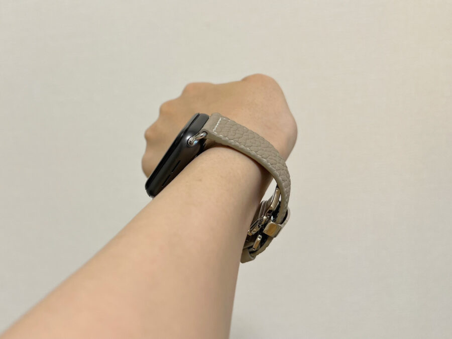 EPONAS(エポナス)Apple Watch用レザーバンドの調整後