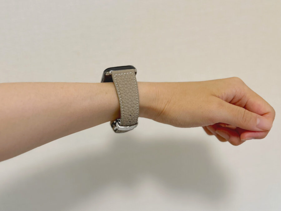 EPONAS(エポナス)Apple Watch用レザーバンドを付けてみたところ
