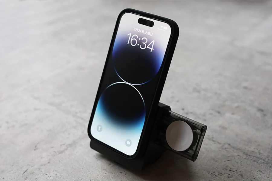 iPhone 14 pro シリコンケースMagSafePITAKAスタンド