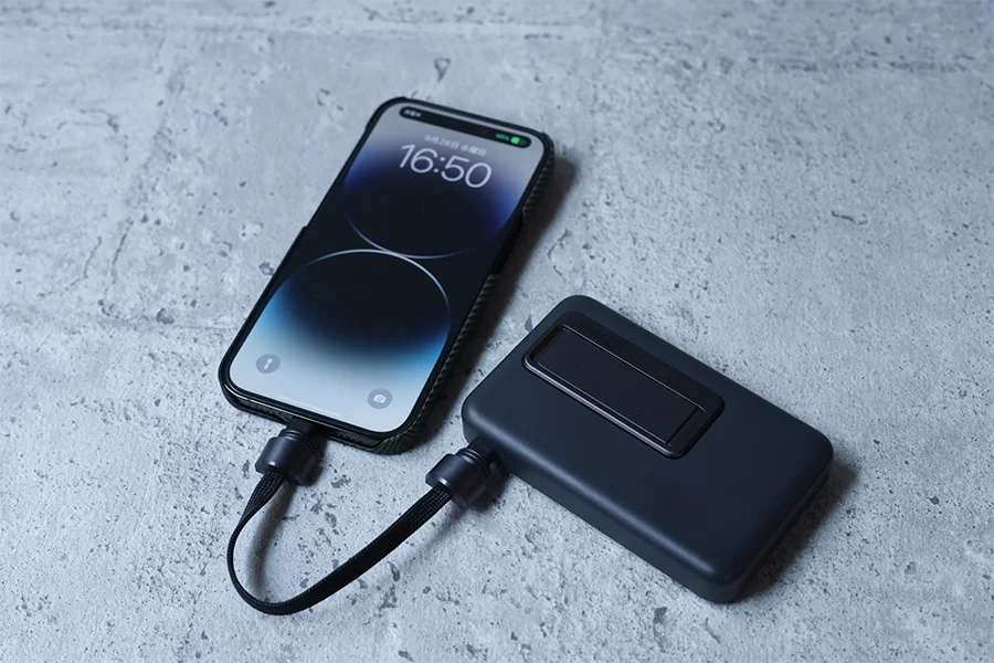 有線充電で急速充電可能