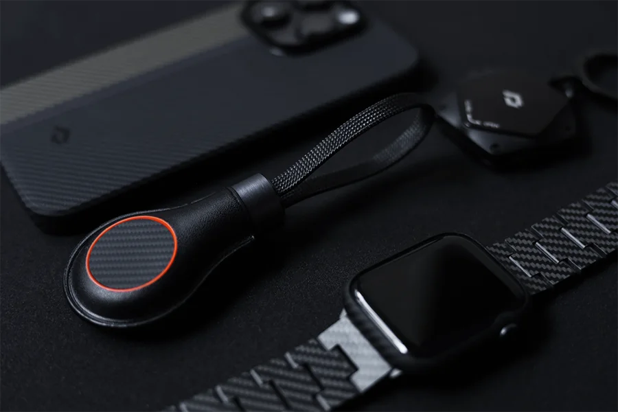 PITAKA Pita Tag for Cable レビュー|USB C to Lightningケーブルが1つになったマルチAirTagケース
