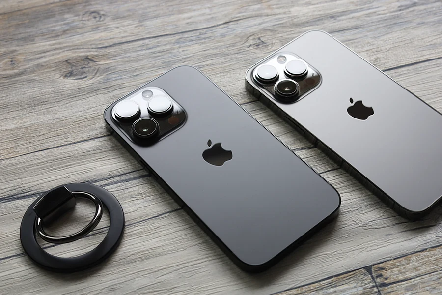 iPhone 13 14 Proどちらも装着可能
