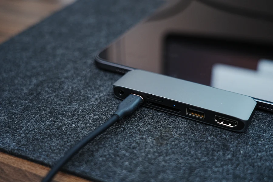 satechi USB-C MOBILE PRO SDのUSB-C