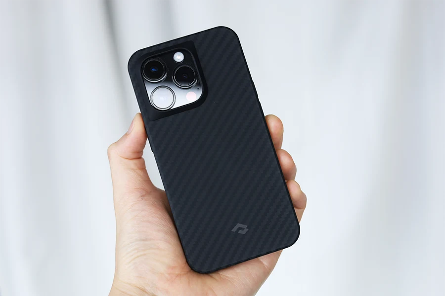 PITAKA MagEZ Case Pro 3ケースとiPhone 14 Pro本体