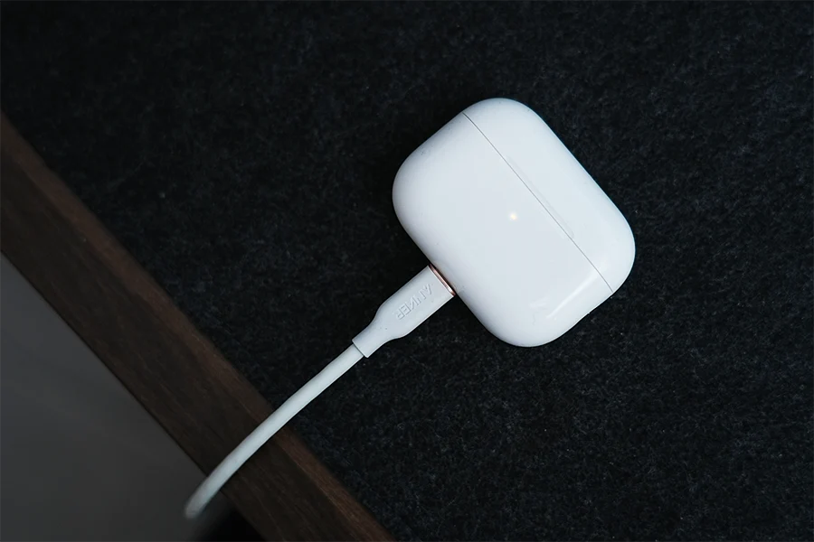 AirPods Pro 第2世代を有線充電